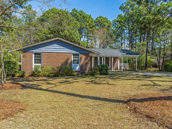 1573 W Pennsylvania Ave, Southern Pines, NC 28387