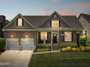 11951 Lakehurst Ln, Knoxville, TN 37934