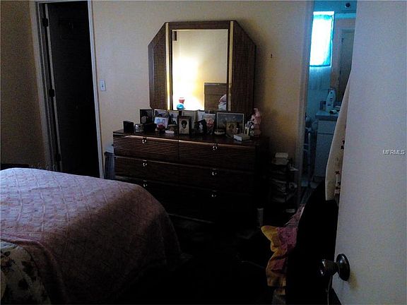 3rd image of 5633 Piney Ridge Dr