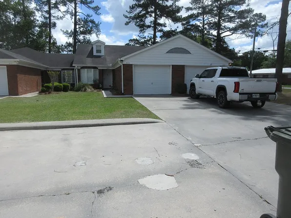 808 Saint Marys Dr, Waycross, GA 31501