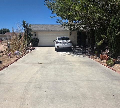 3rd image of 7648 Jenkins Ave