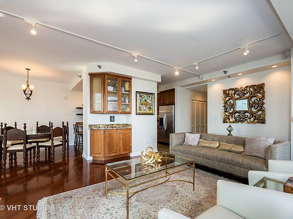 5th image of 1250 S Michigan Ave APT 2601