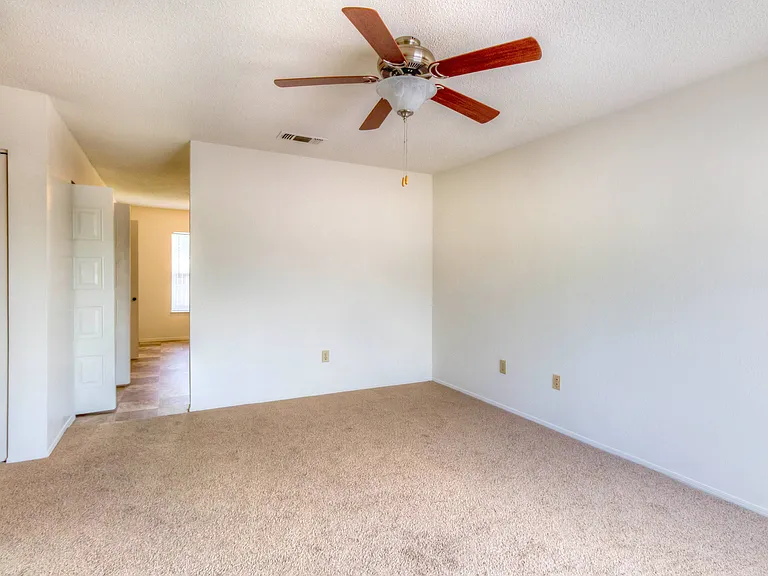 Olive Branch Apartments — Photo 10