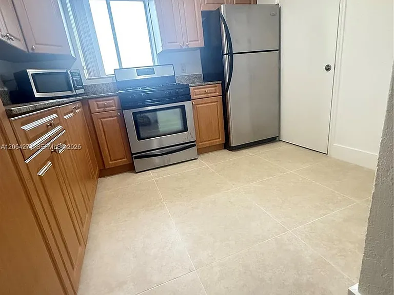 7737 SW 88th St #C116 — Photo 5