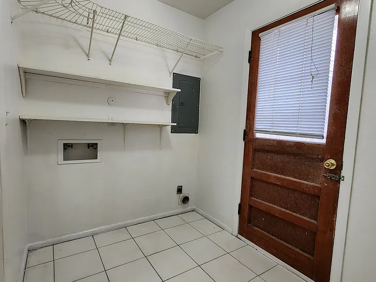 3127 Polk Ave — Photo 15