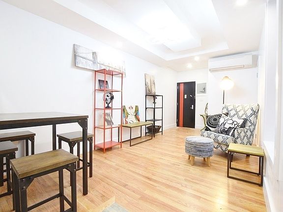 4th image of 275 Kosciuszko St #201