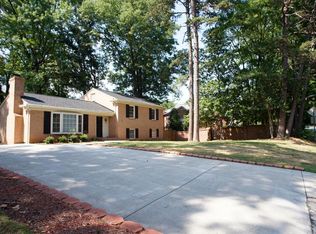 6836 Park South Dr, Charlotte, NC 28210