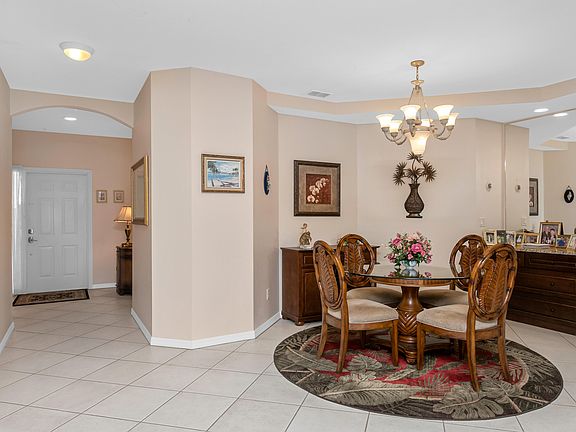 5th image of 269 Vintage Bay Dr Unit 25