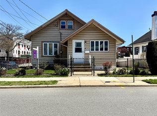 248 Fulton St, Westbury, NY 11590