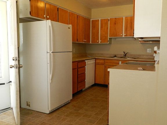 3rd image of 1255 Cassia Ave