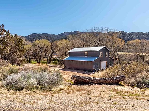 2nd image of 1991 S Old Highway 91
