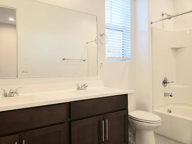 15684 W Jackson St — Photo 17