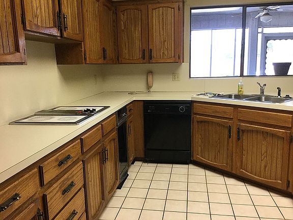 5th image of 113 Woodland Dr