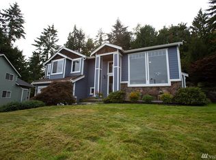 3479 NE Shore Cliff St, Bremerton, WA 98311