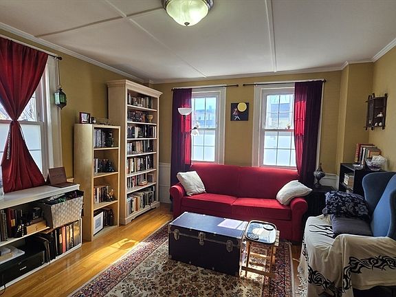5th image of 26 Essex St #2