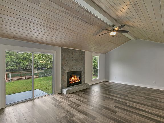 3rd image of 2063 Oak Water Dr