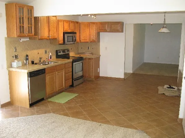 7894 Valley Green Dr, Sacramento, CA 95823