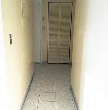 2nd image of 365 NE 125th St APT 206