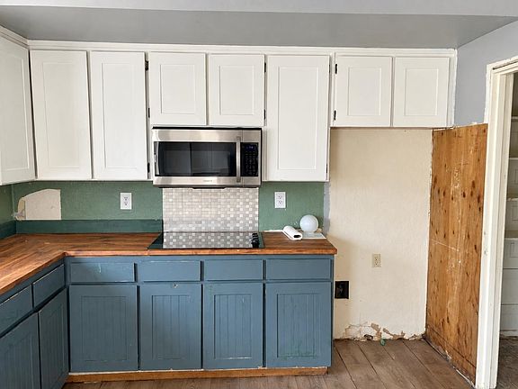 3rd image of 5840 Antelope Way