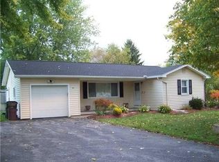 46 Beaman Rd, Rochester, NY 14624