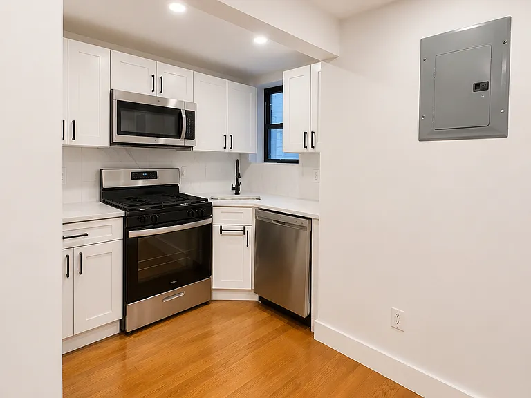 69 6th Ave #2 — Photo 2