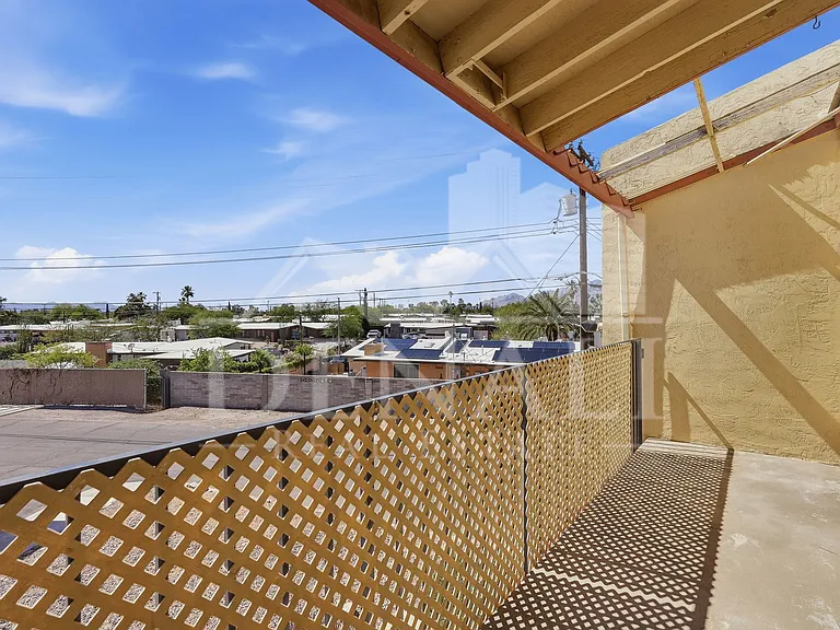 808 S Langley Ave #201 — Photo 24
