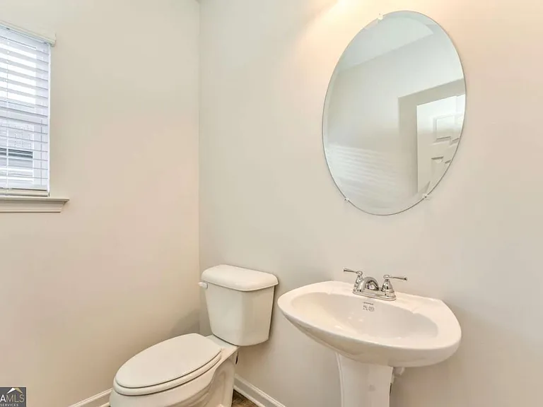 15 Bennett Way — Photo 5