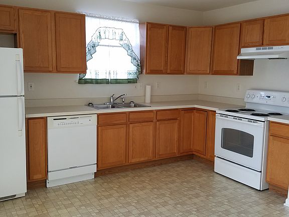 4th image of 8480 Pierce Pl