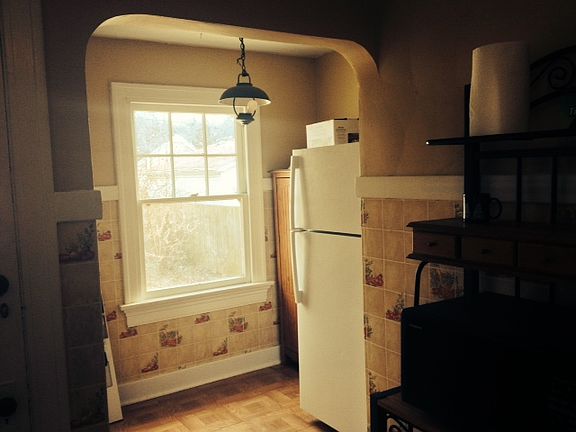 4th image of 66 S Sperling Ave