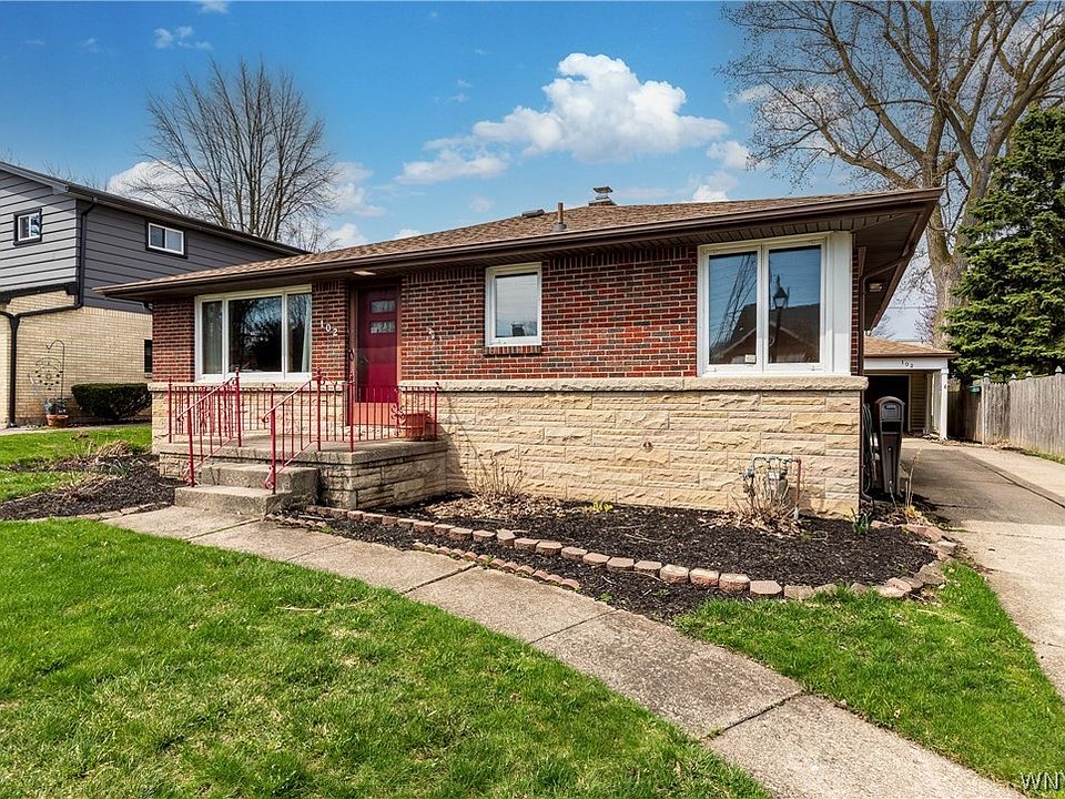 1st image of 102 Cresthaven Dr