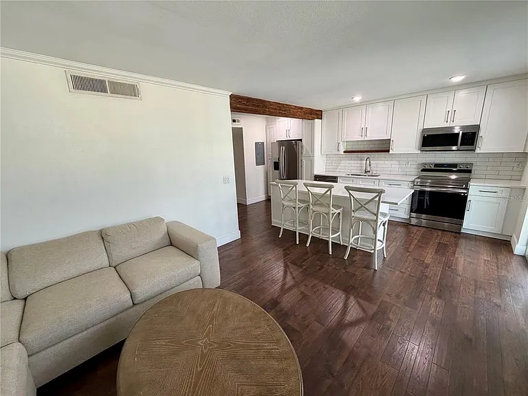 1301 S Howard Ave #C8 — Photo 5