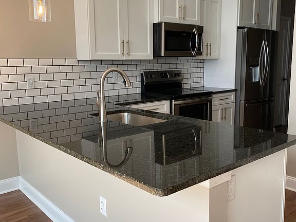 2nd image of 430 Lackawanna Ave APT 302