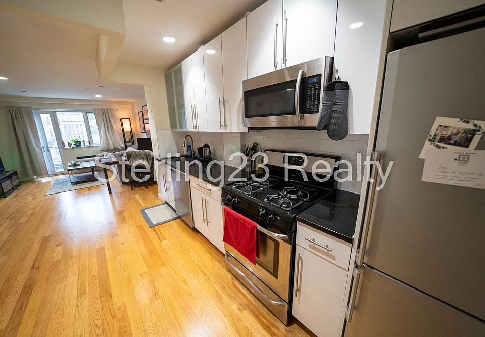 1st image of 23-15 Astoria Blvd #2C2
