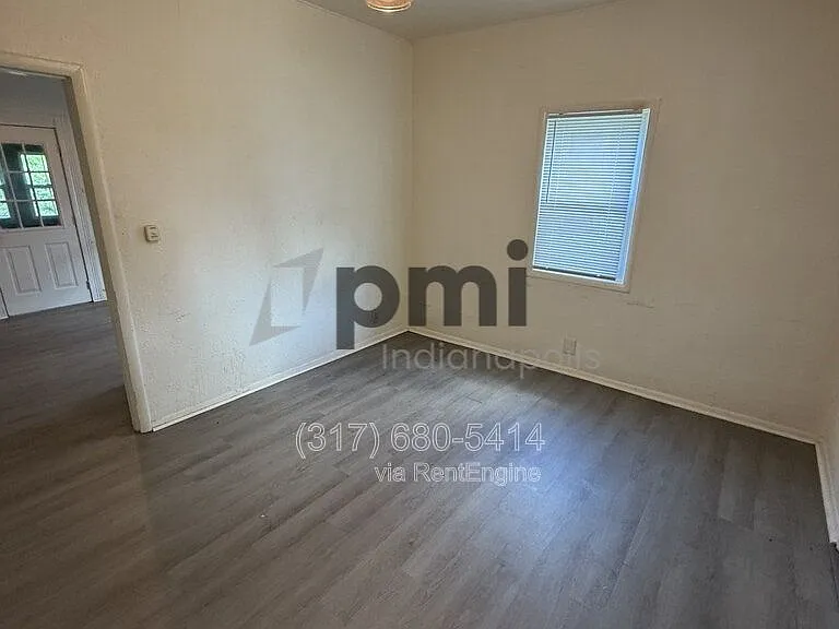 1308 W 4th St — Photo 13
