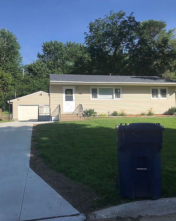 1st image of 201 Leisure Ln