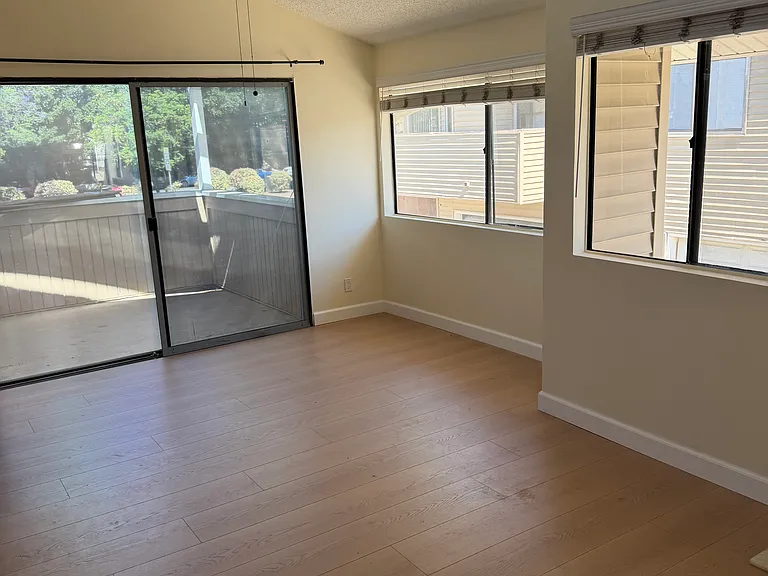 9920 Sepulveda Blvd — Photo 3