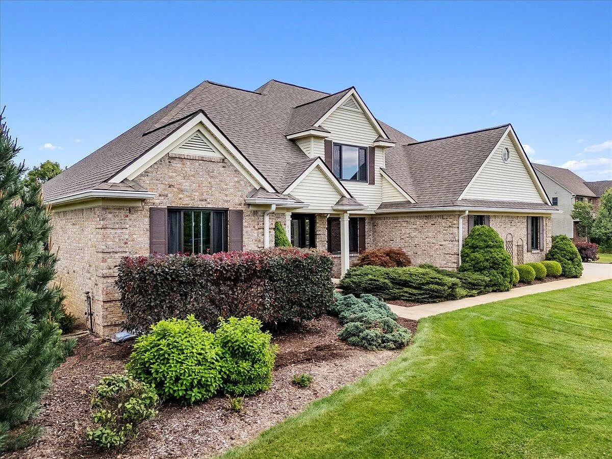 9316 Mockingbird Ln photo 1