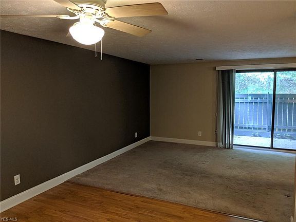 5th image of 6840 Carriage Hill Dr #D-46