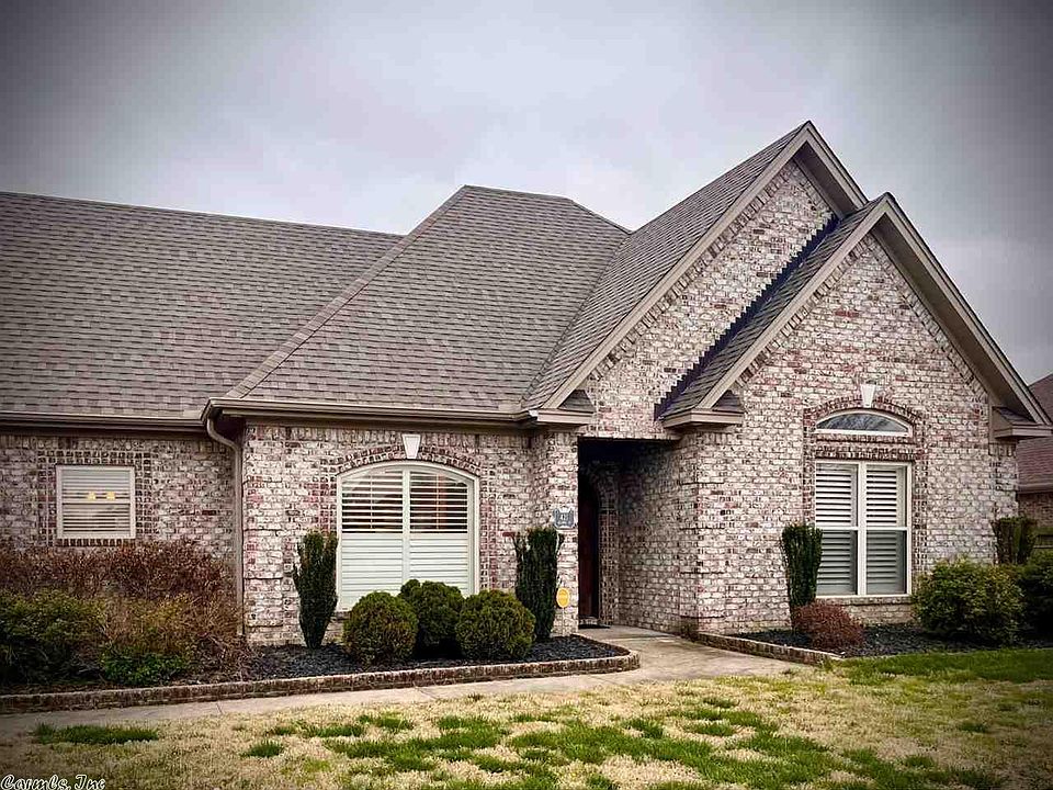 1st image of 421 E Palmer Ct
