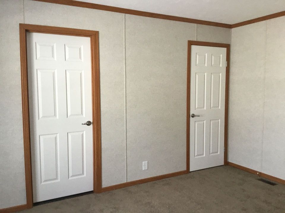 1st image of 27 Cherokee Dr #109