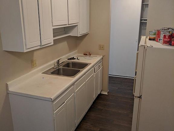 4th image of 8308 Zane Ave N #309