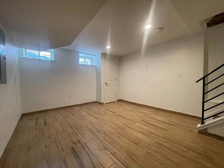 2044 Pierce St — Photo 9