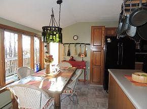 5th image of 2646 Grandview Pl