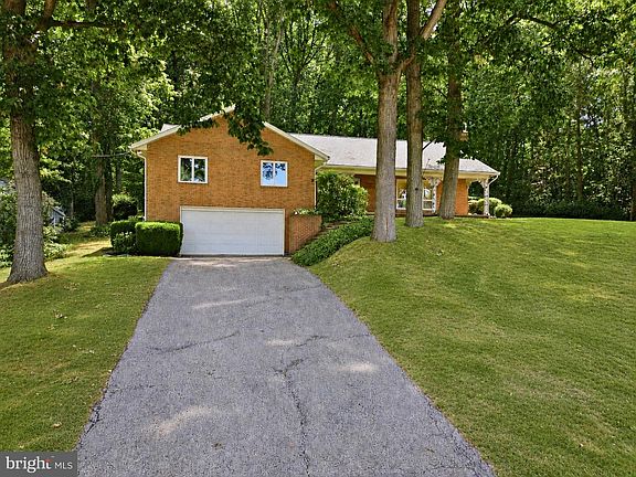2nd image of 27 Woodside Dr