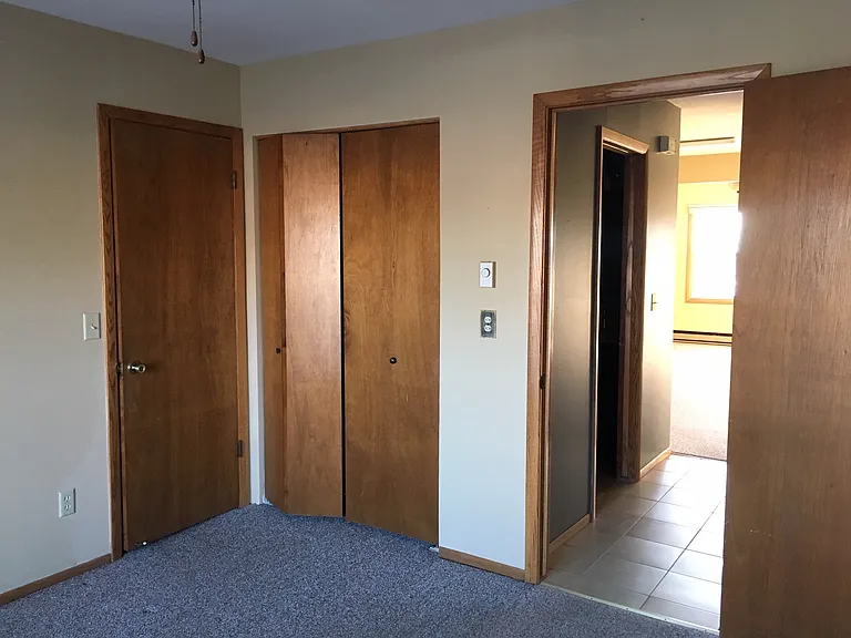 W156N11355 Pilgrim Rd #2 — Photo 7