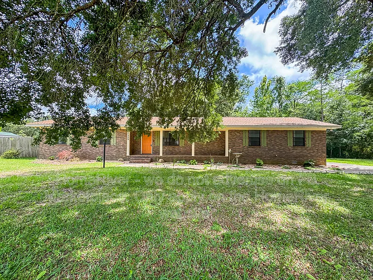 1229 W Ten Mile Rd — Photo 4