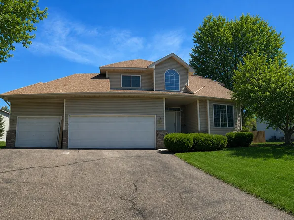 1702 Par Ln, Buffalo, MN 55313