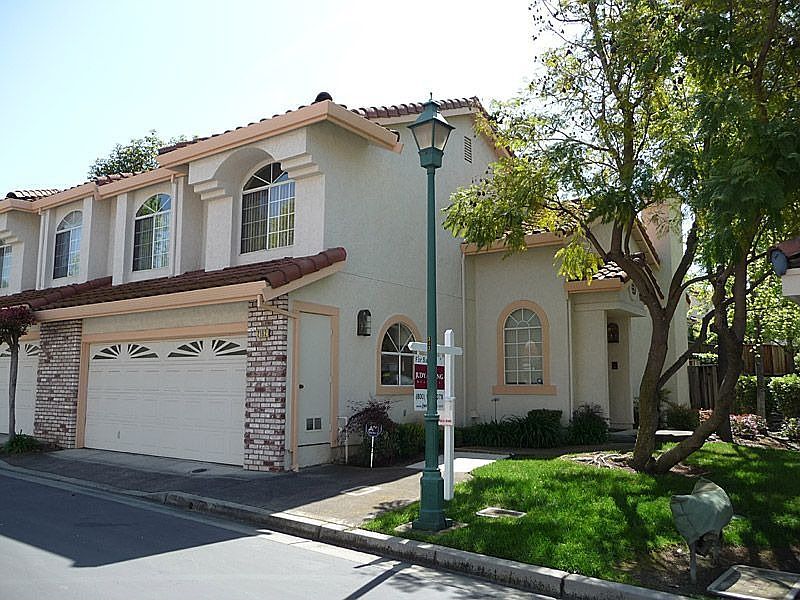 1st image of 2162 Calle Vista Verde