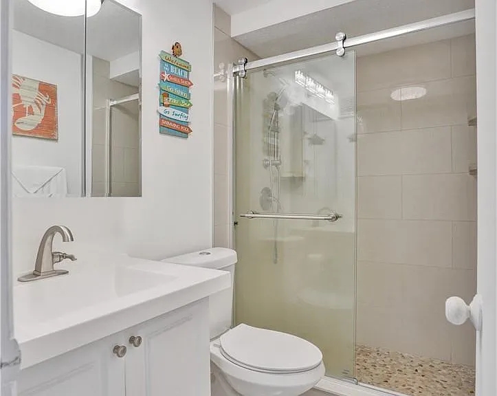 720 Orton Ave #404 — Photo 17