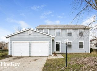 8365 Castle Ridge Ln, Indianapolis, IN 46256